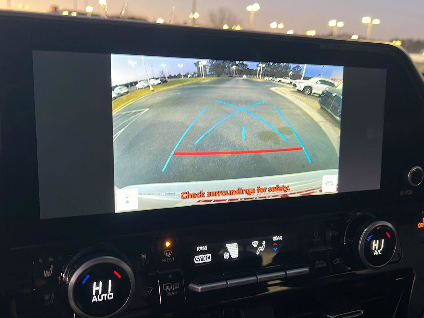 Used 2024 Toyota Highlander Limited image 28