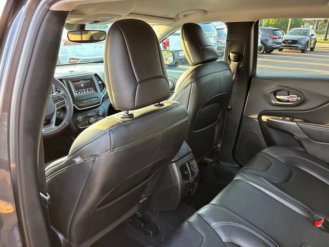 Used 2020 Jeep Cherokee Latitude Plus w/ Comfort/Convenience Group AWD/4WD image 9