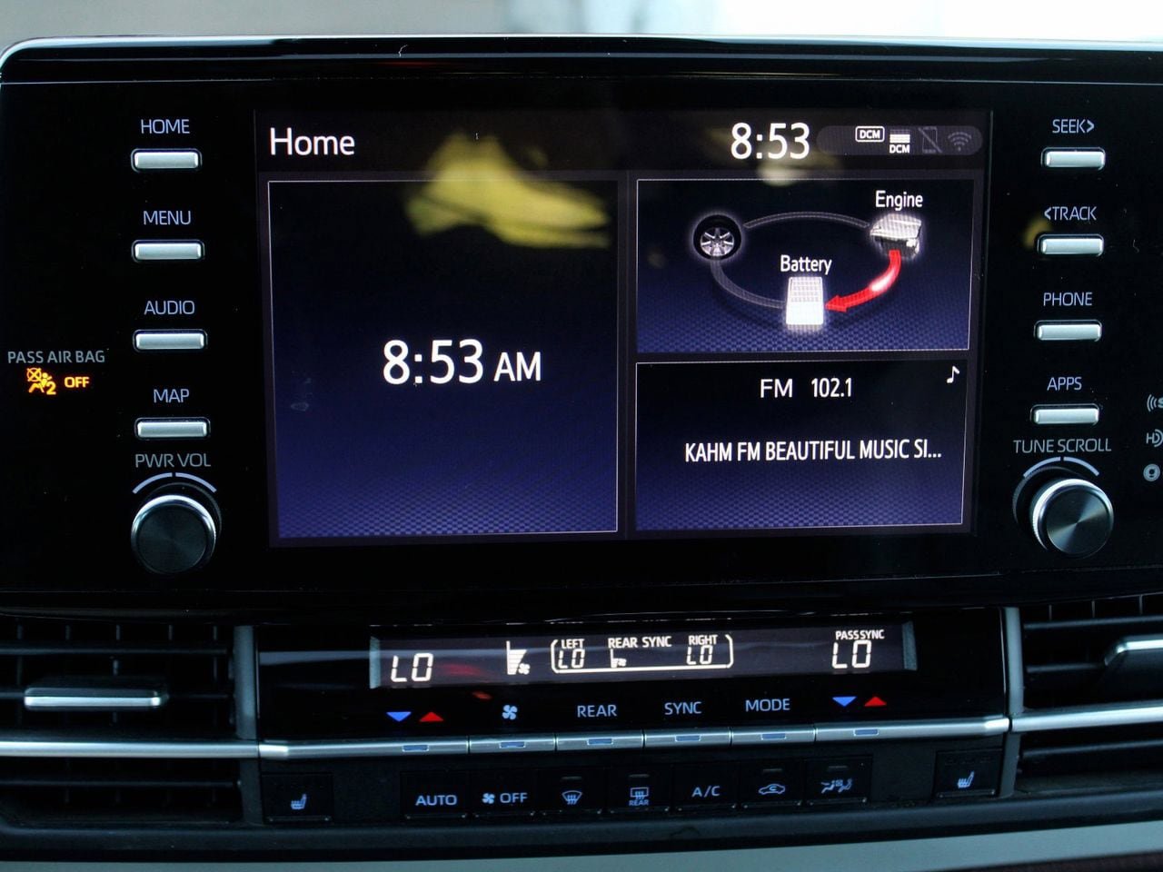 Used 2024 Toyota Sienna XLE FWD image 22