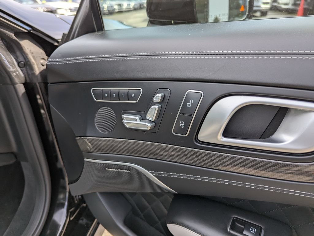 Used 2016 Mercedes-Benz SL 63 AMG image 36