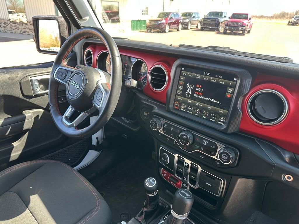 Used 2022 Jeep Wrangler Unlimited Rubicon w/ Cold Weather Group image 32