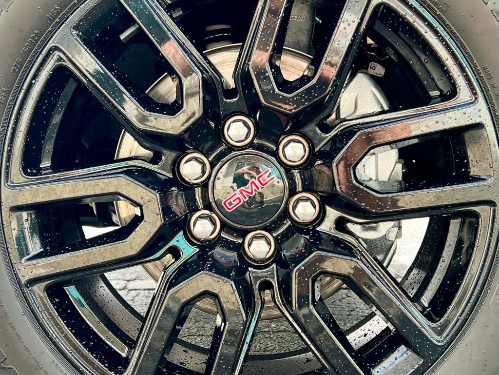 Used 2025 GMC Sierra 1500 Elevation w/ Preferred Package image 13