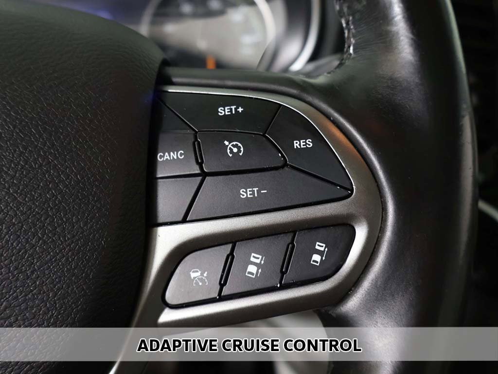 Used 2019 Jeep Cherokee Overland w/ Technology Group image 5