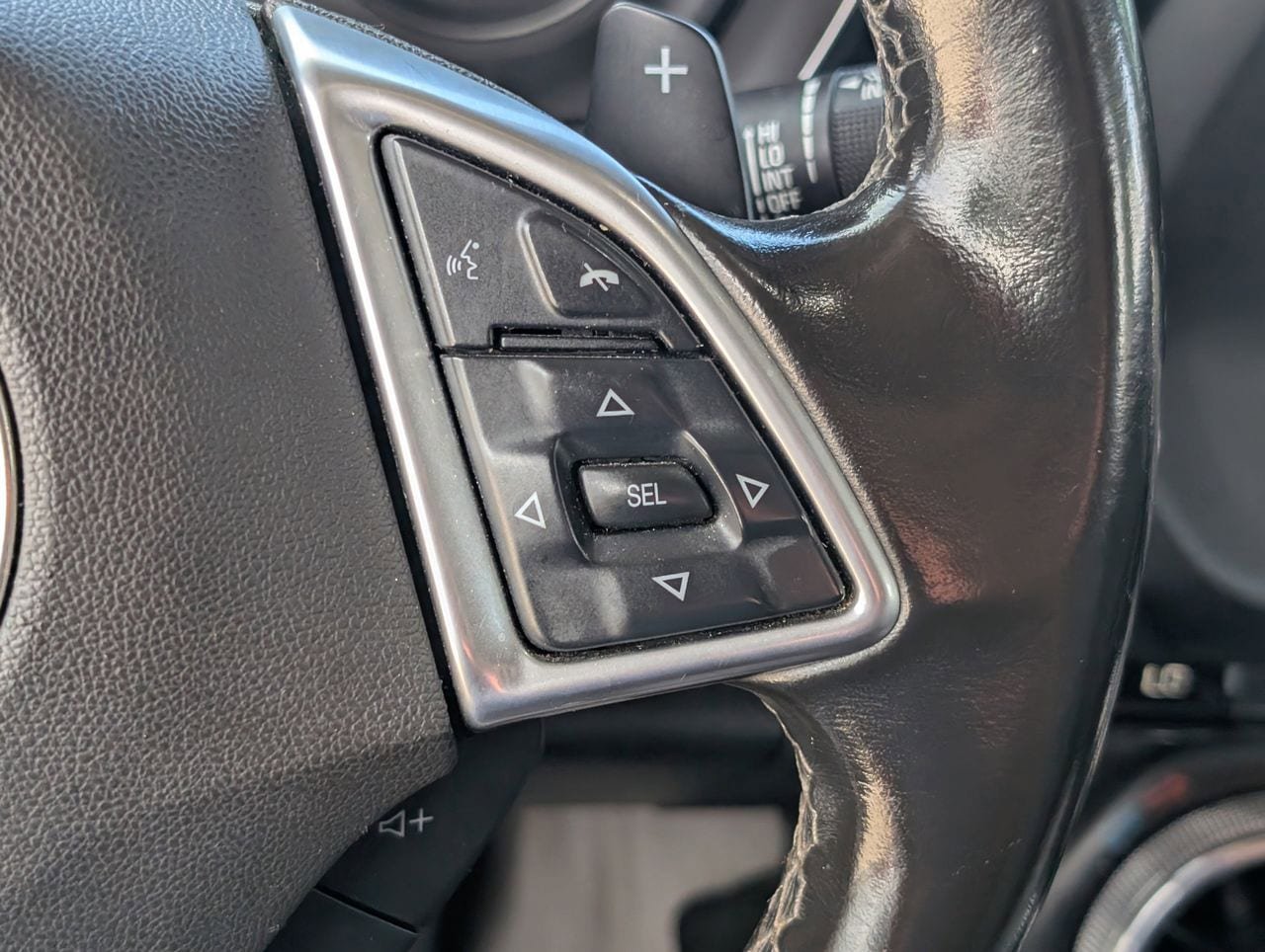 Used 2020 Chevrolet Camaro LT RWD image 19