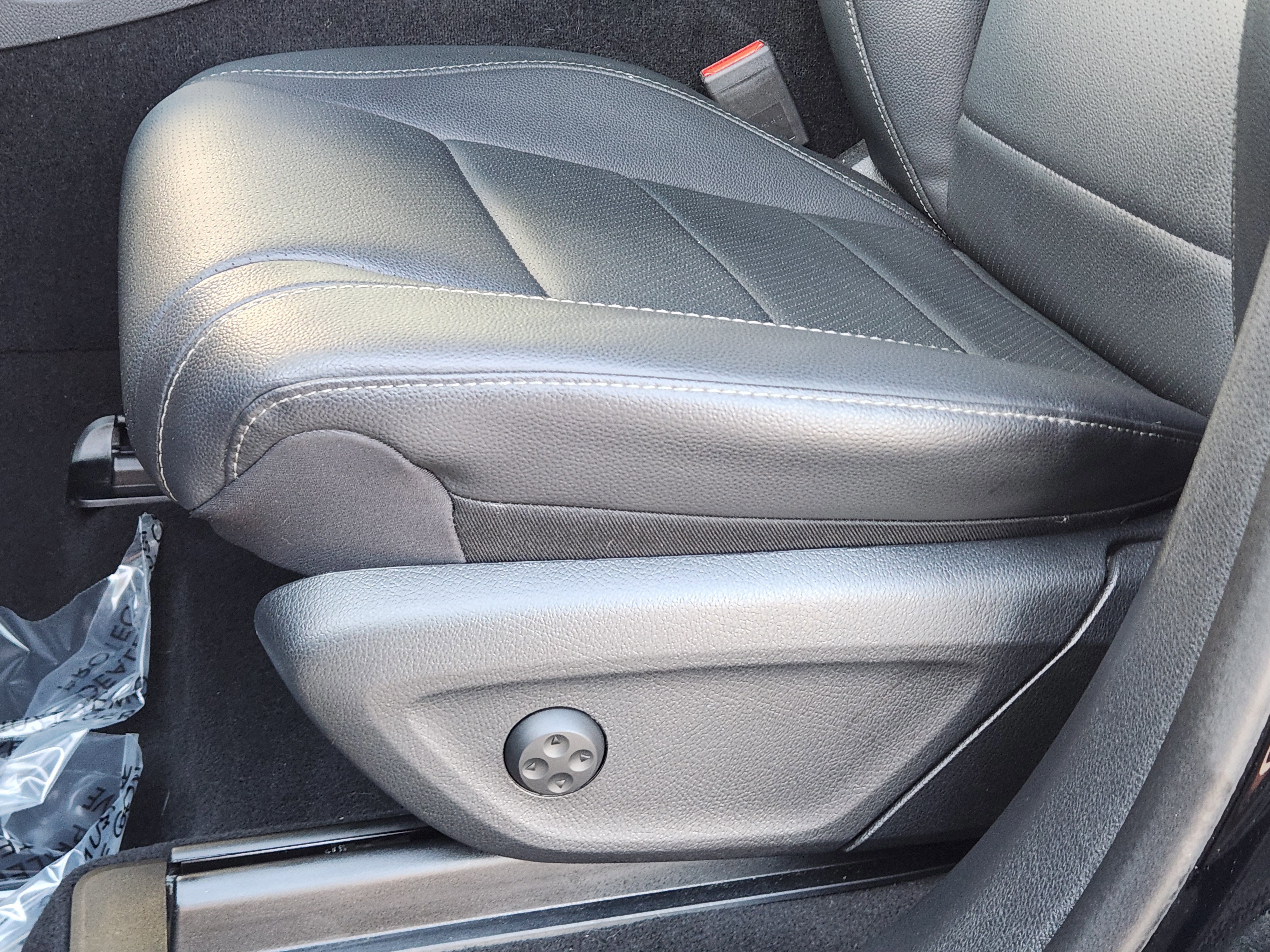 Used 2023 Mercedes-Benz GLS 450 4MATIC image 22