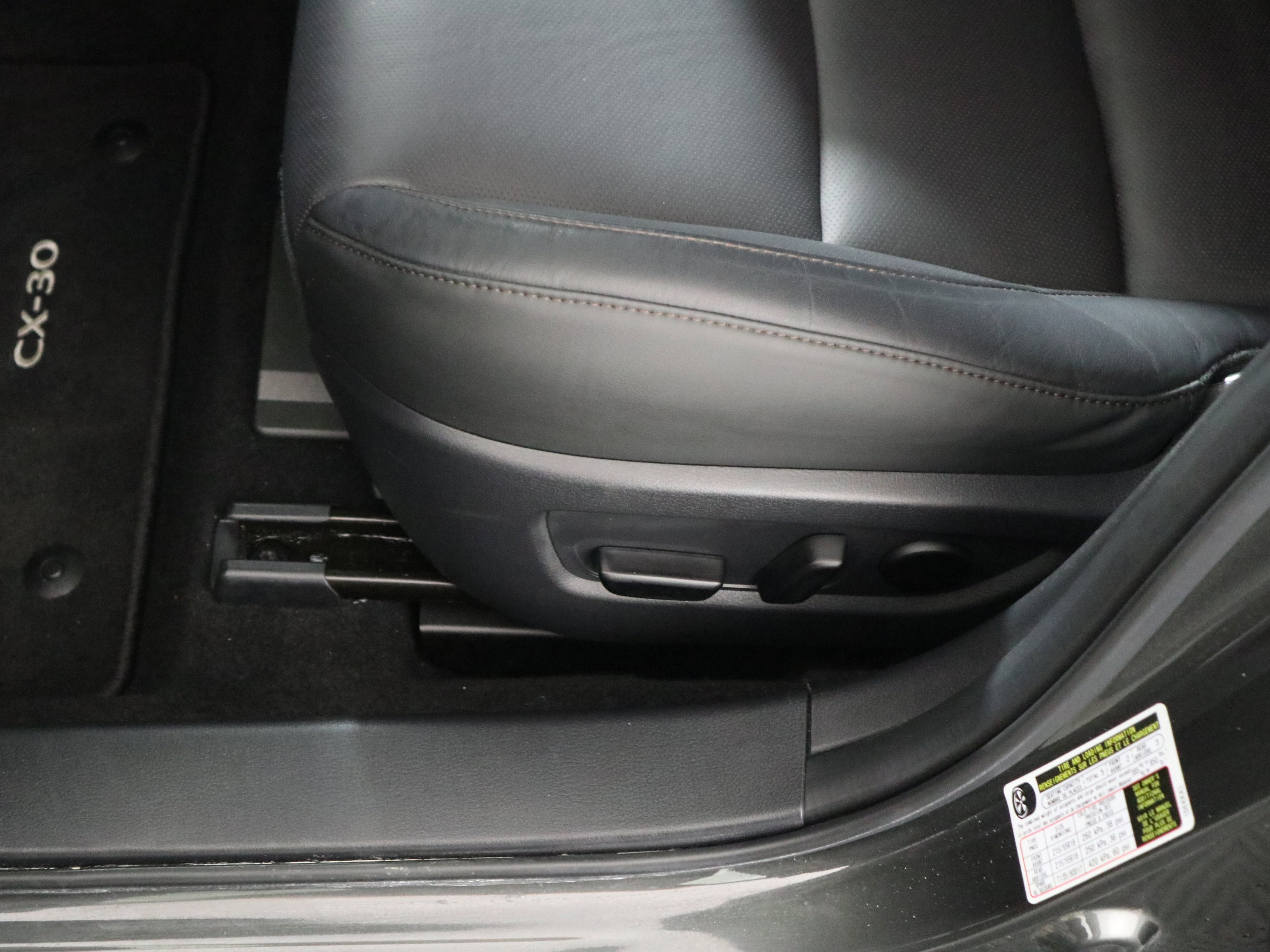 Certified 2025 MAZDA CX-30 2.5 Turbo w/ Premium Plus Pkg image 22