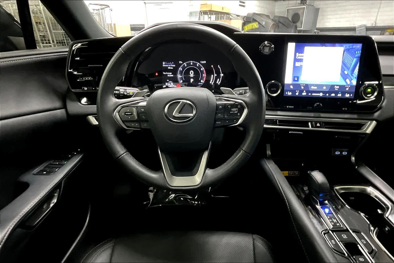 Used 2024 Lexus RX 350 FWD w/ Technology Package image 5