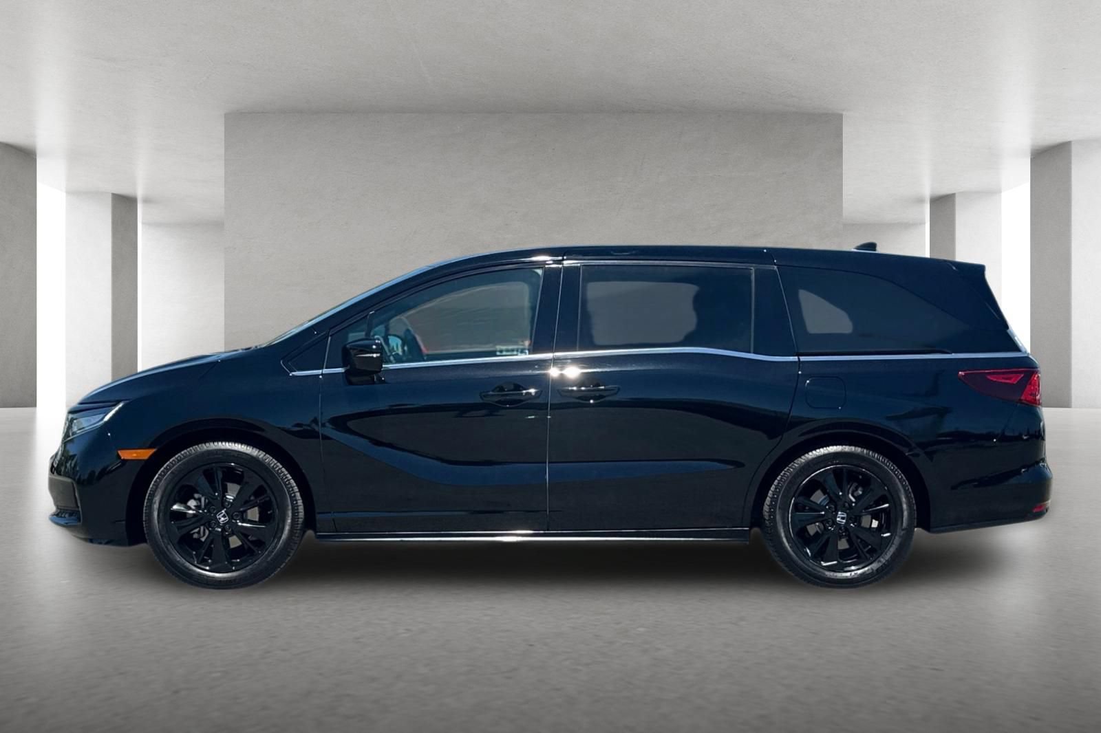 Used 2023 Honda Odyssey Sport image 7