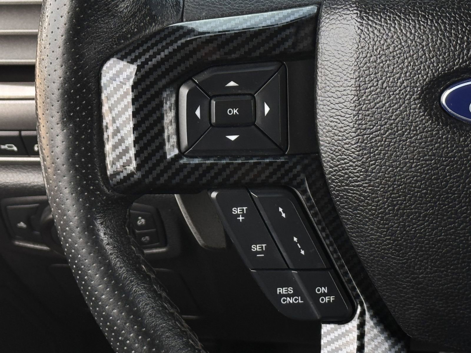 Used 2018 Ford F150 Raptor w/ Equipment Group 802A Luxury image 15