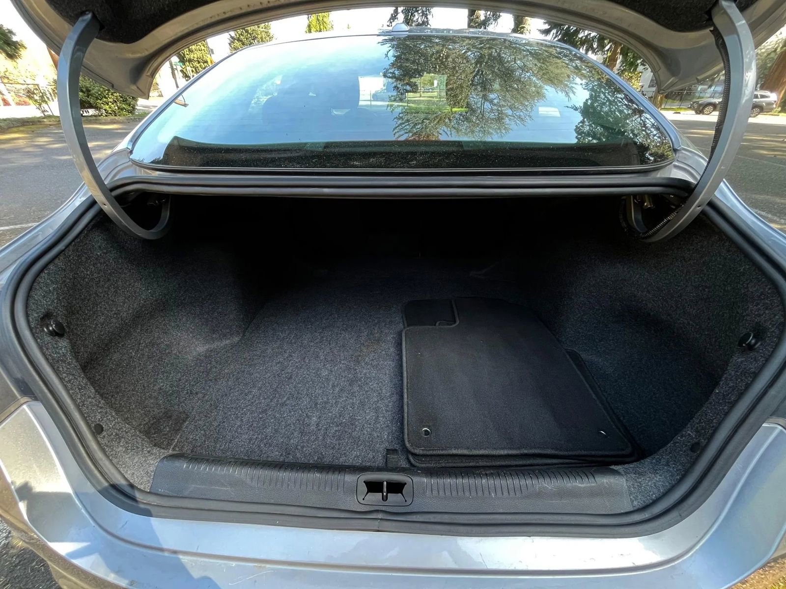 Used 2015 Chrysler 200 Limited w/ Convenience Group image 20