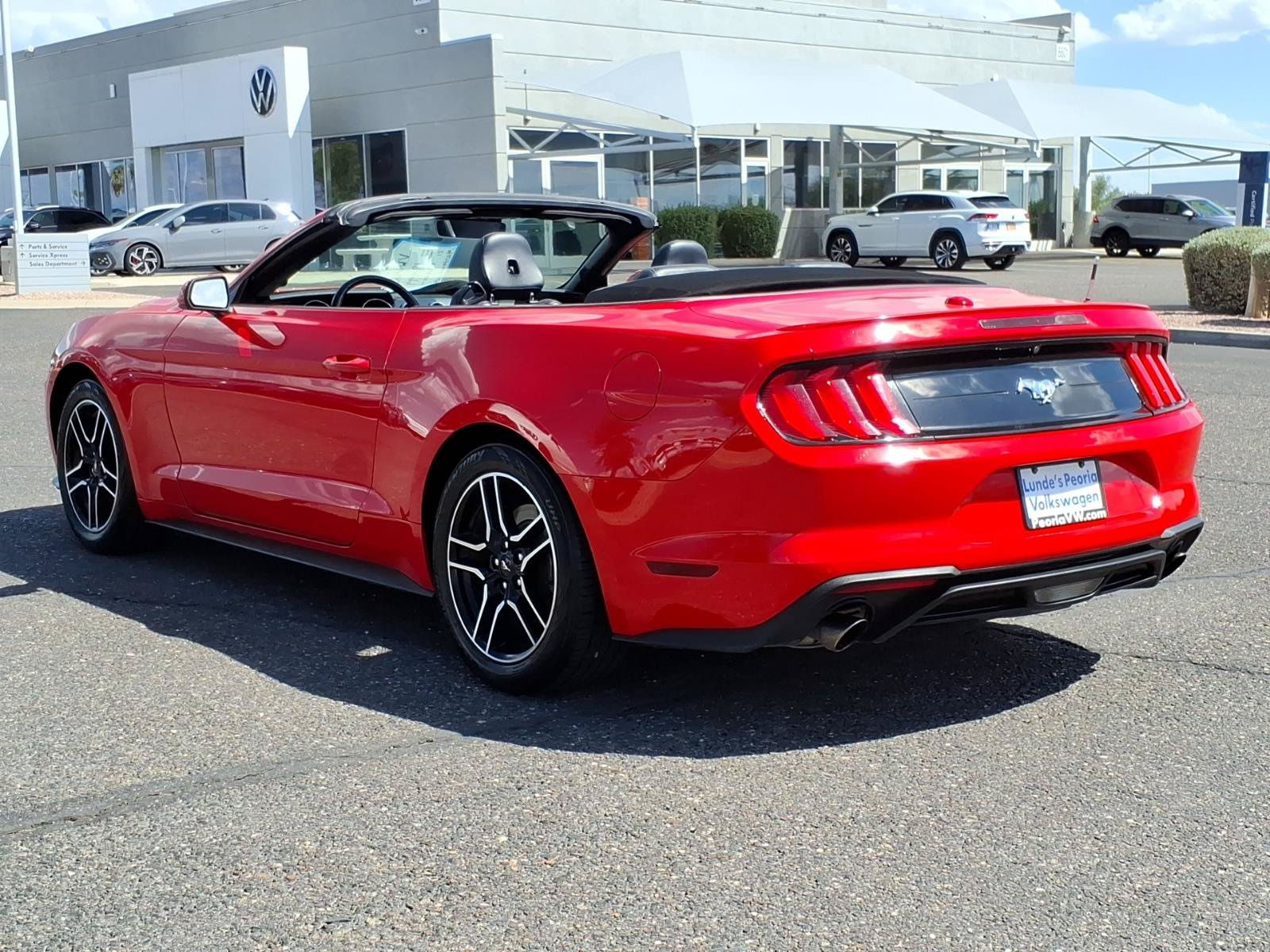 Used 2021 Ford Mustang Premium RWD image 5