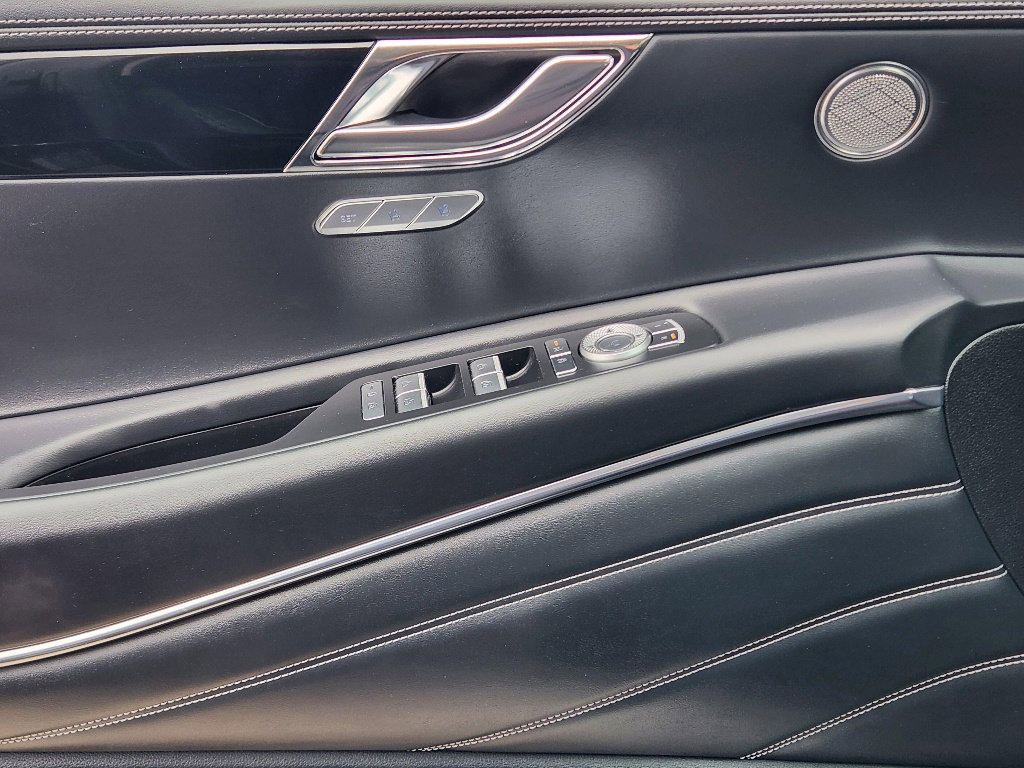 Used 2025 Genesis GV80 2.5T Standard image 22