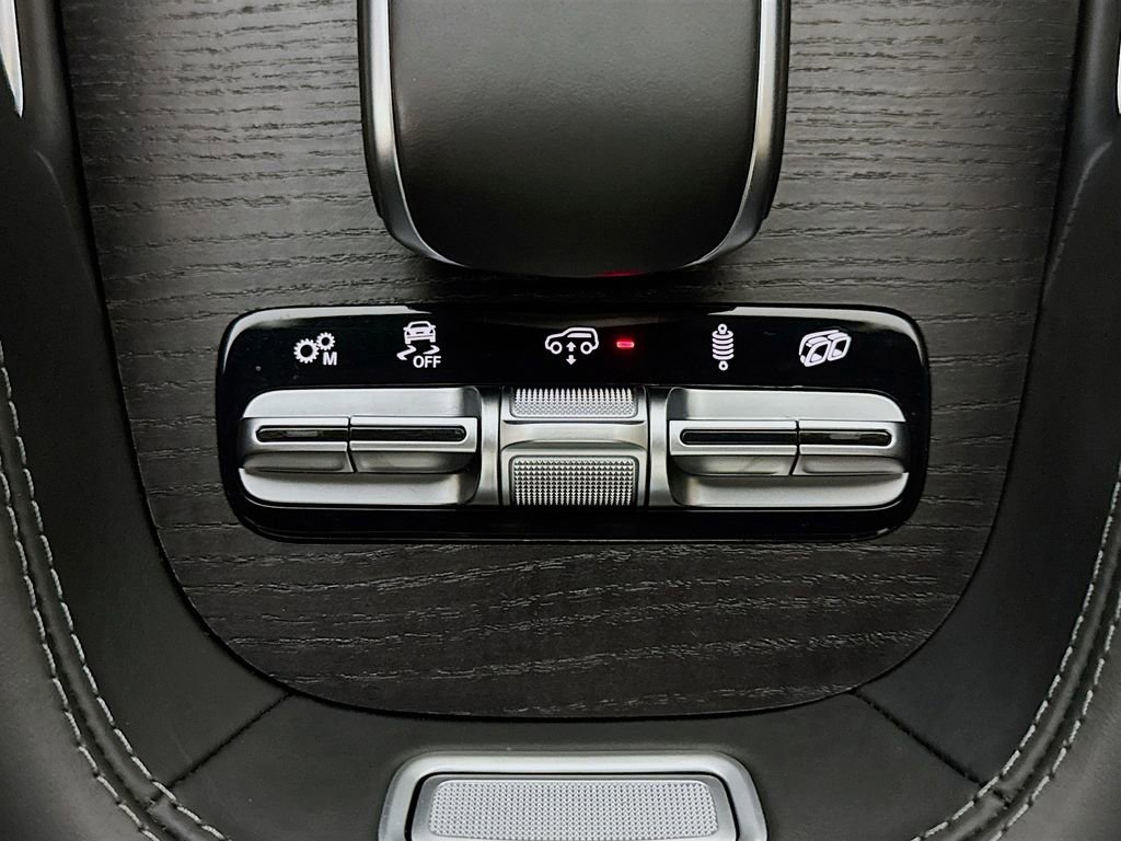 Used 2023 Mercedes-Benz GLE 53 AMG 4MATIC image 21