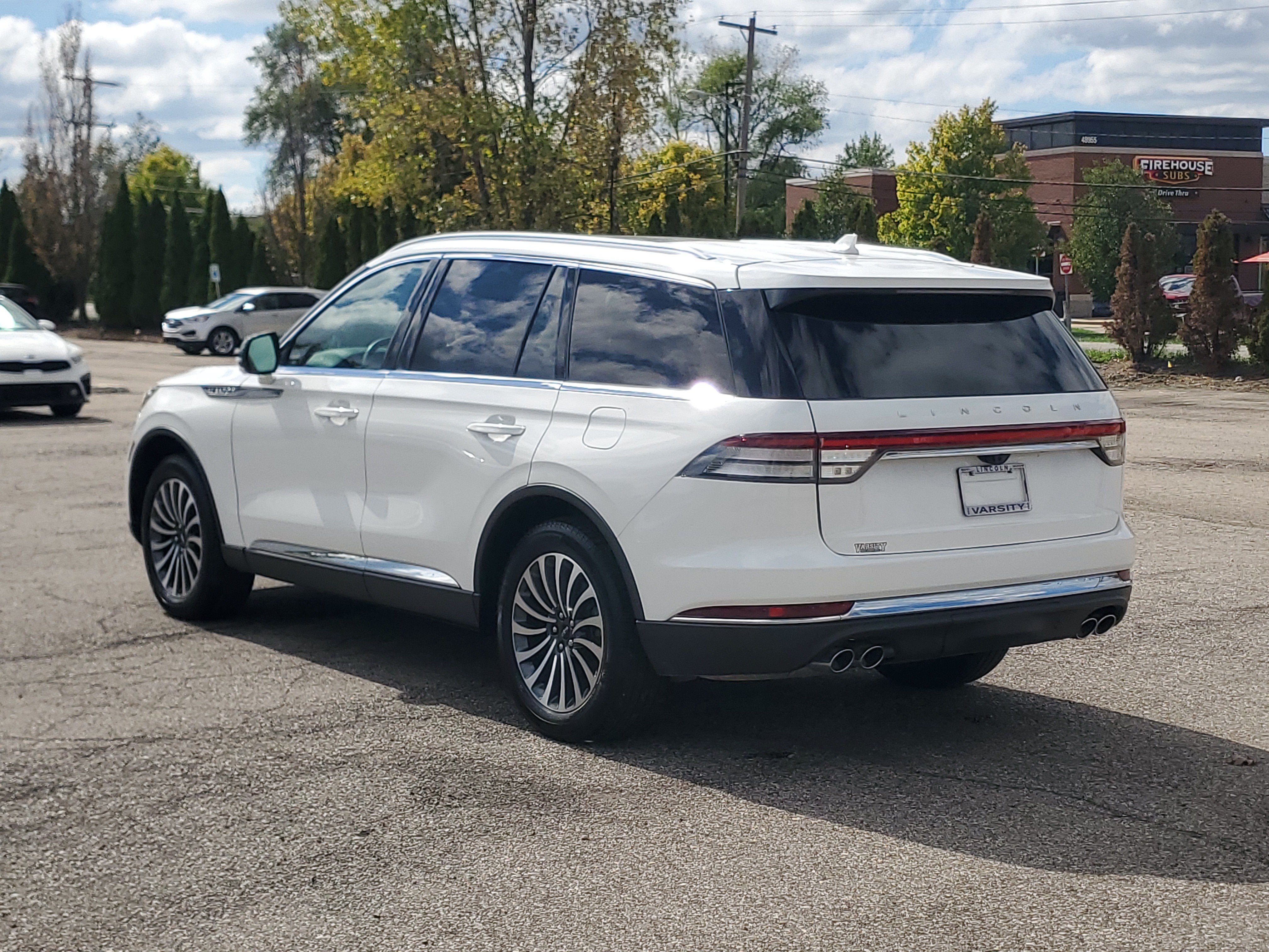 Certified 2024 Lincoln Aviator Reserve w/ Elements Package Plus AWD/4WD image 4