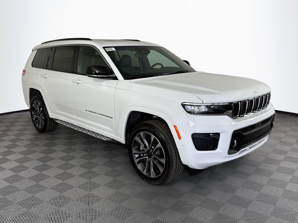 Used 2025 Jeep Grand Cherokee L Overland w/ Rear Seat Video Group I AWD/4WD image 4