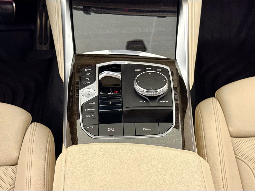 Used 2024 BMW 430i xDrive Convertible w/ M Sport Package AWD/4WD image 12