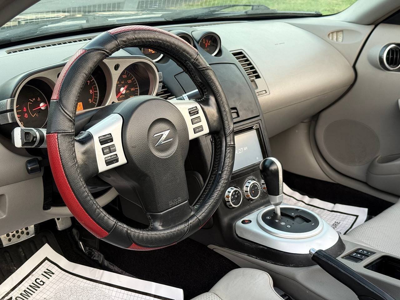 Used 2007 Nissan 350Z Touring RWD image 18