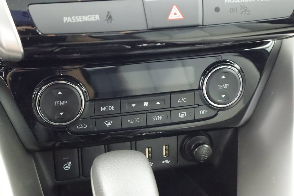 Used 2022 Mitsubishi Eclipse Cross SEL AWD/4WD image 32
