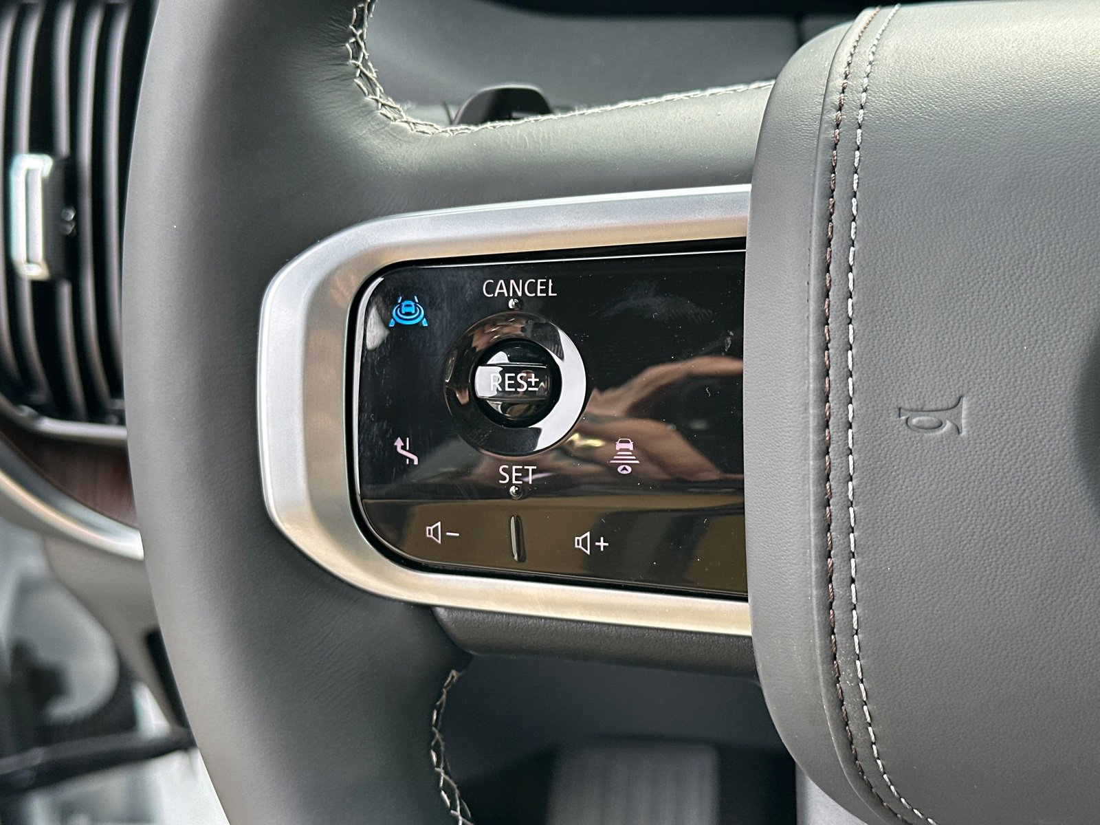 New 2026 Nissan Armada Platinum Reserve image 28