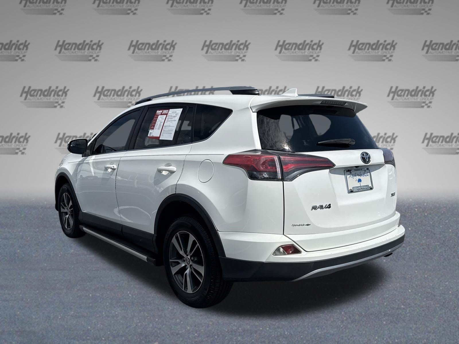 Used 2017 Toyota RAV4 XLE FWD image 8