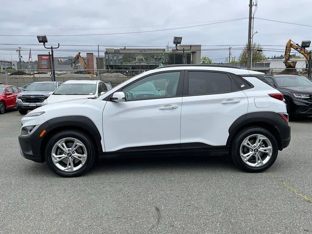 Used 2023 Hyundai Kona SEL AWD/4WD image 5