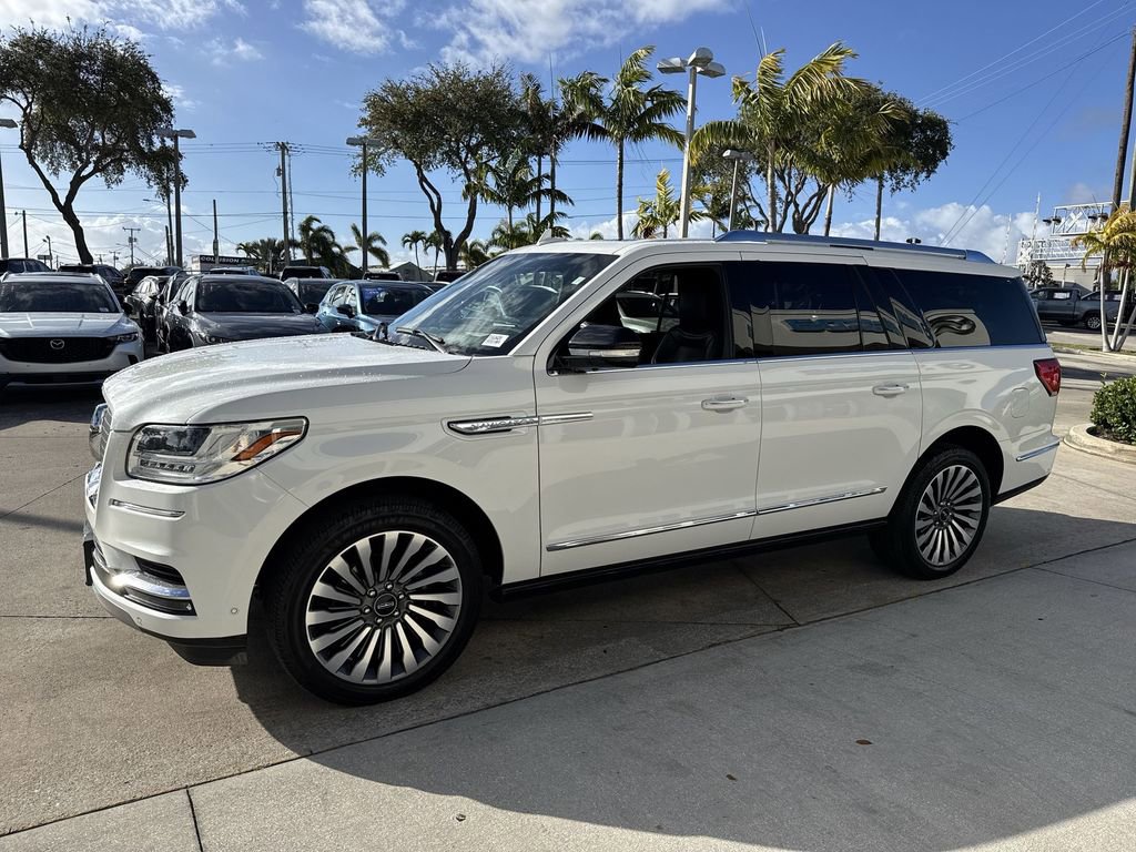 Used 2020 Lincoln Navigator L Reserve w/ Luxury Package AWD/4WD image 10