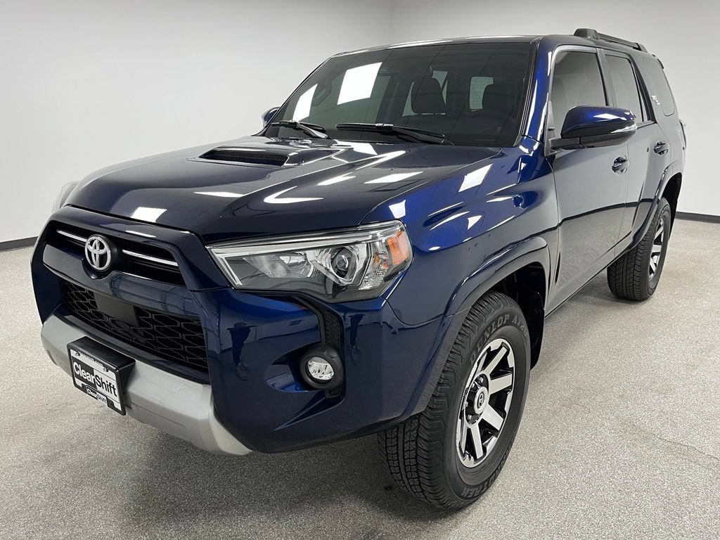 Used 2024 Toyota 4Runner TRD Off-Road Premium w/ Moonroof Package AWD/4WD image 4