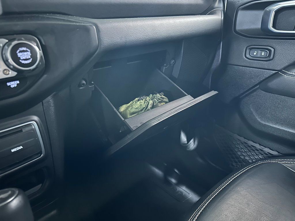 Certified 2023 Jeep Wrangler Sahara w/ Dual Top Group image 29