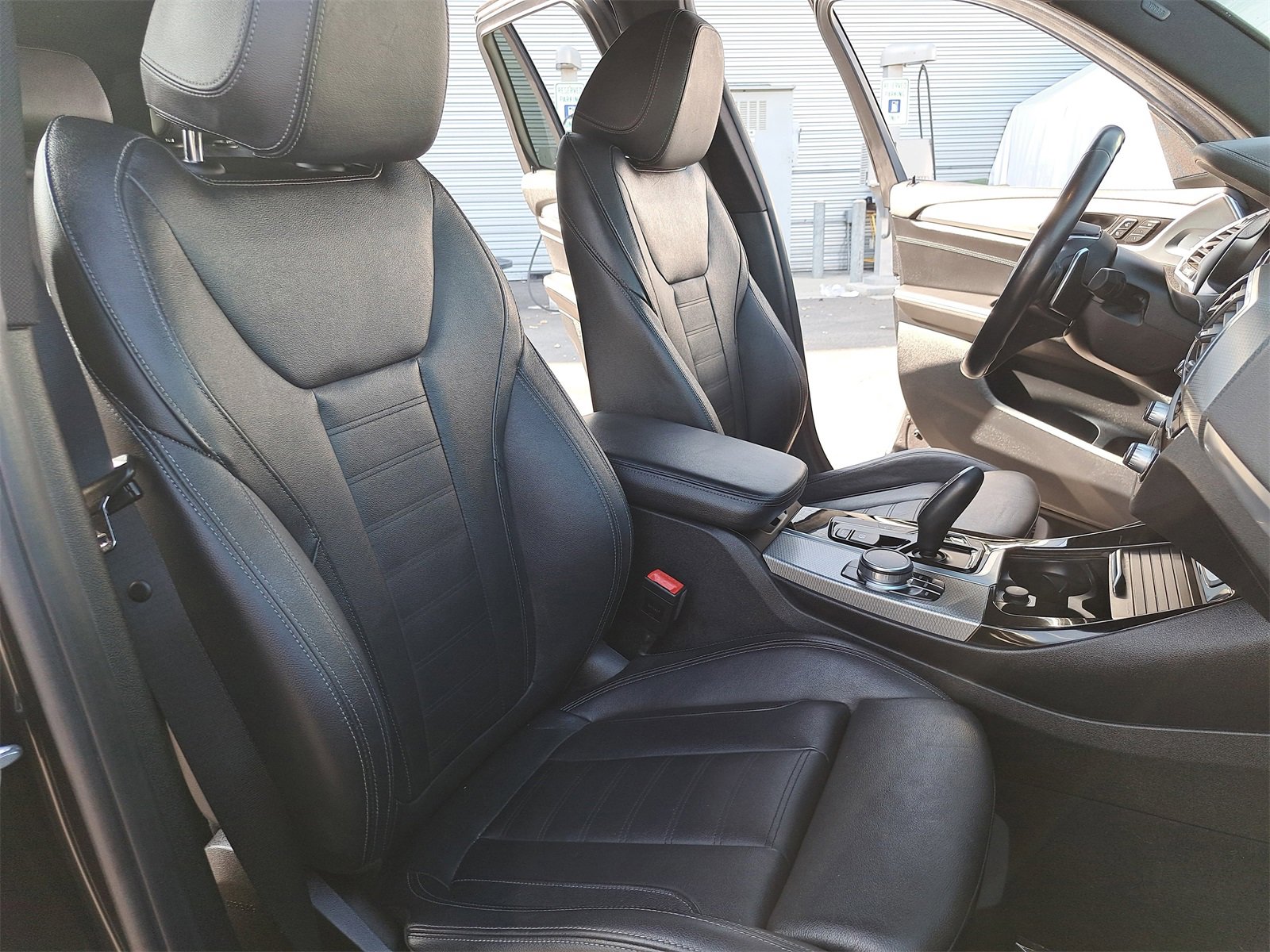 Used 2018 BMW X3 xDrive30i w/ M Sport Package image 10