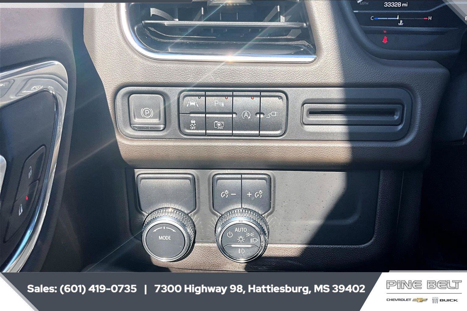 Used 2022 GMC Yukon SLT w/ SLT Luxury Package RWD image 23