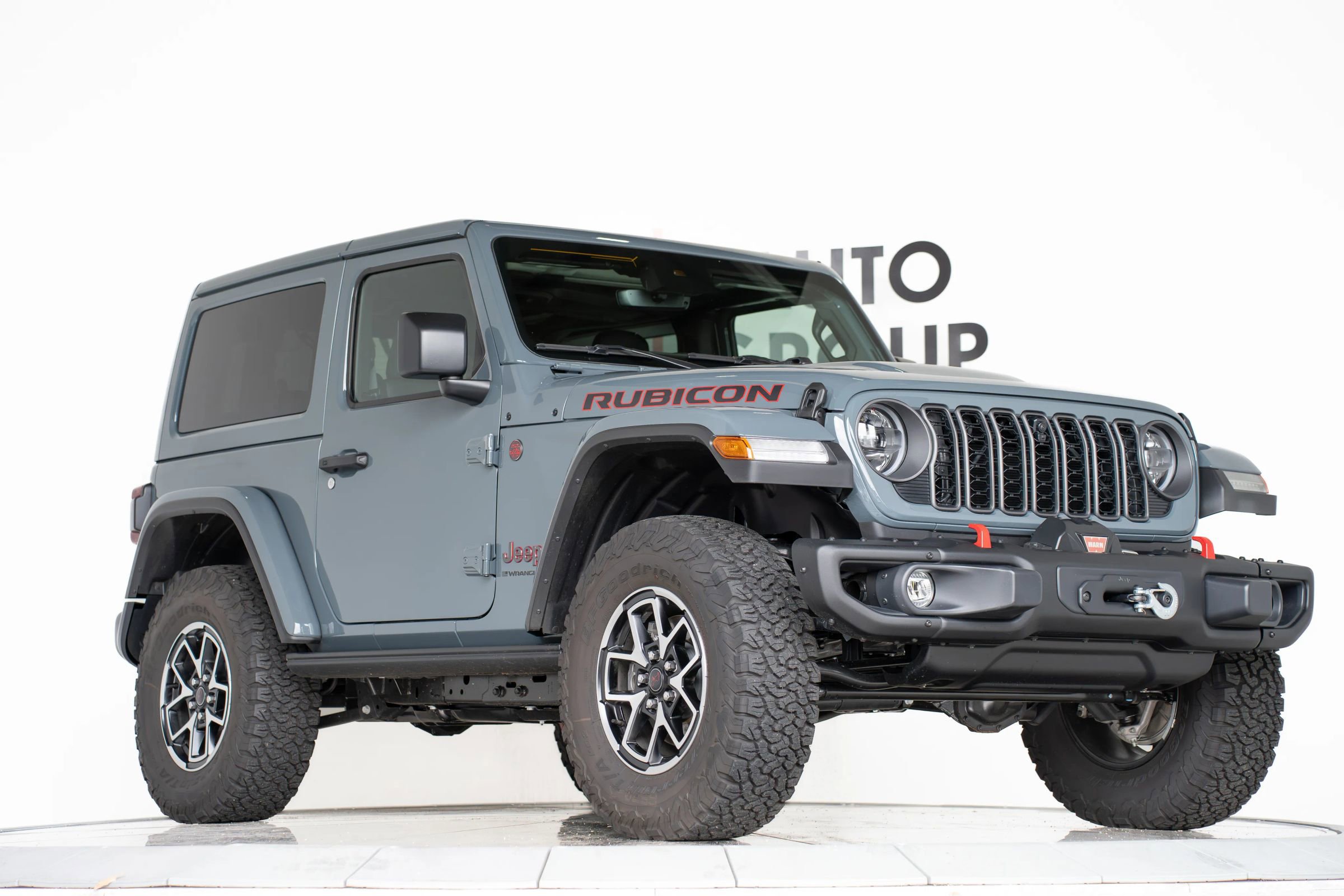 Used 2024 Jeep Wrangler Rubicon image 3