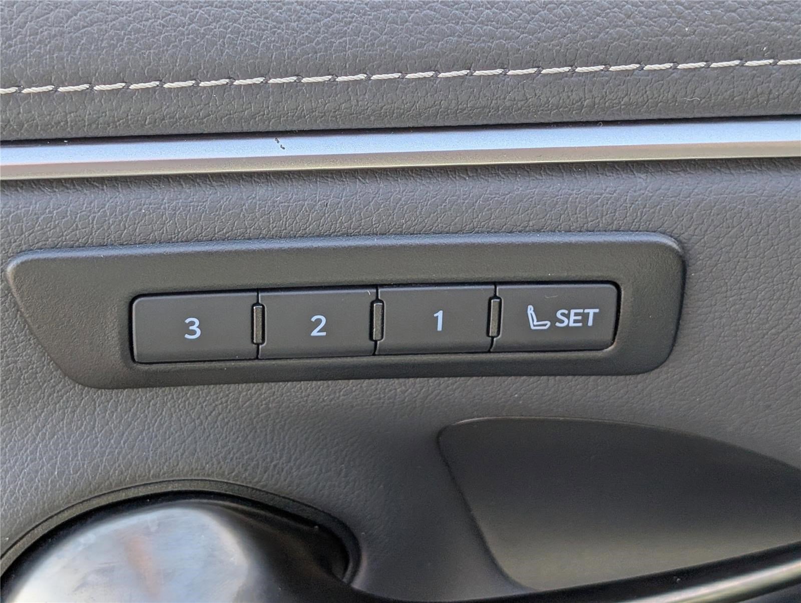 Certified 2025 Lexus ES 300h w/ Premium Package image 21