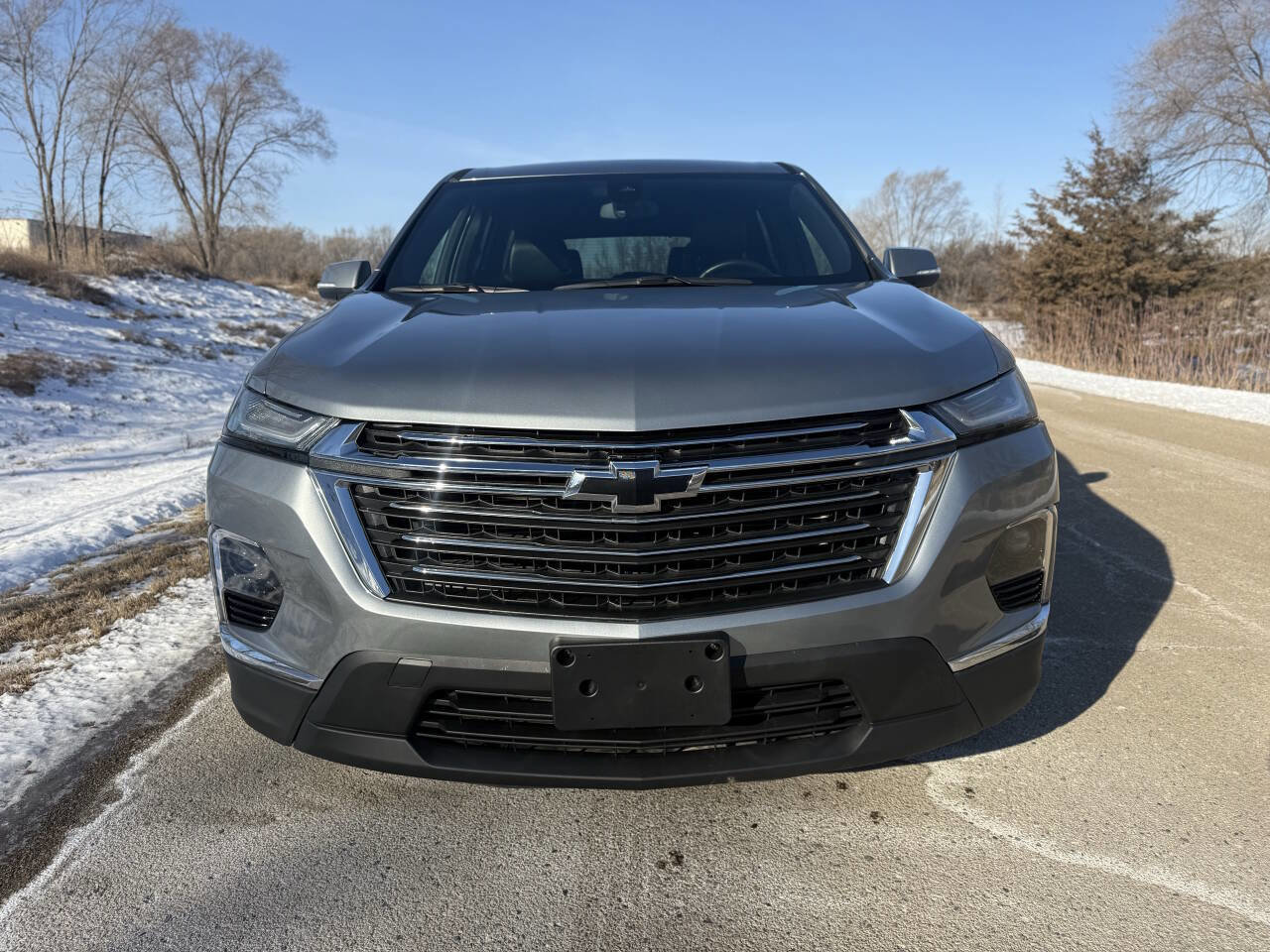Used 2023 Chevrolet Traverse LT image 3