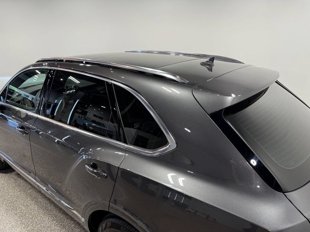 Used 2018 Bentley Bentayga Activity AWD/4WD image 25