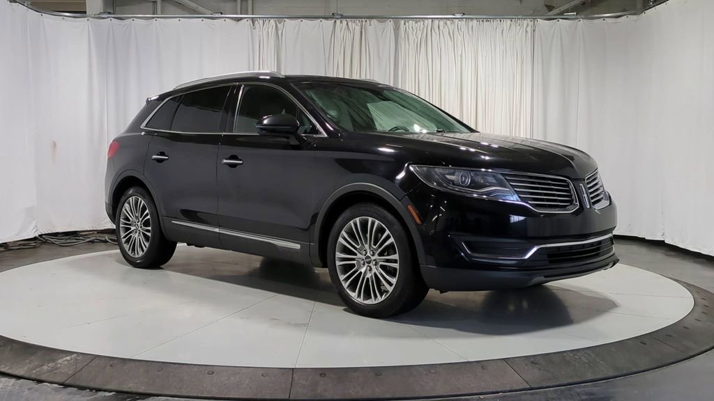 Used 2017 Lincoln MKX Reserve w/ Lincoln MKX Climate Package image 3