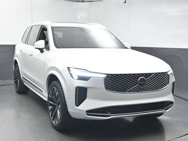 Certified 2026 Volvo XC90 B6 Ultra AWD/4WD image 2