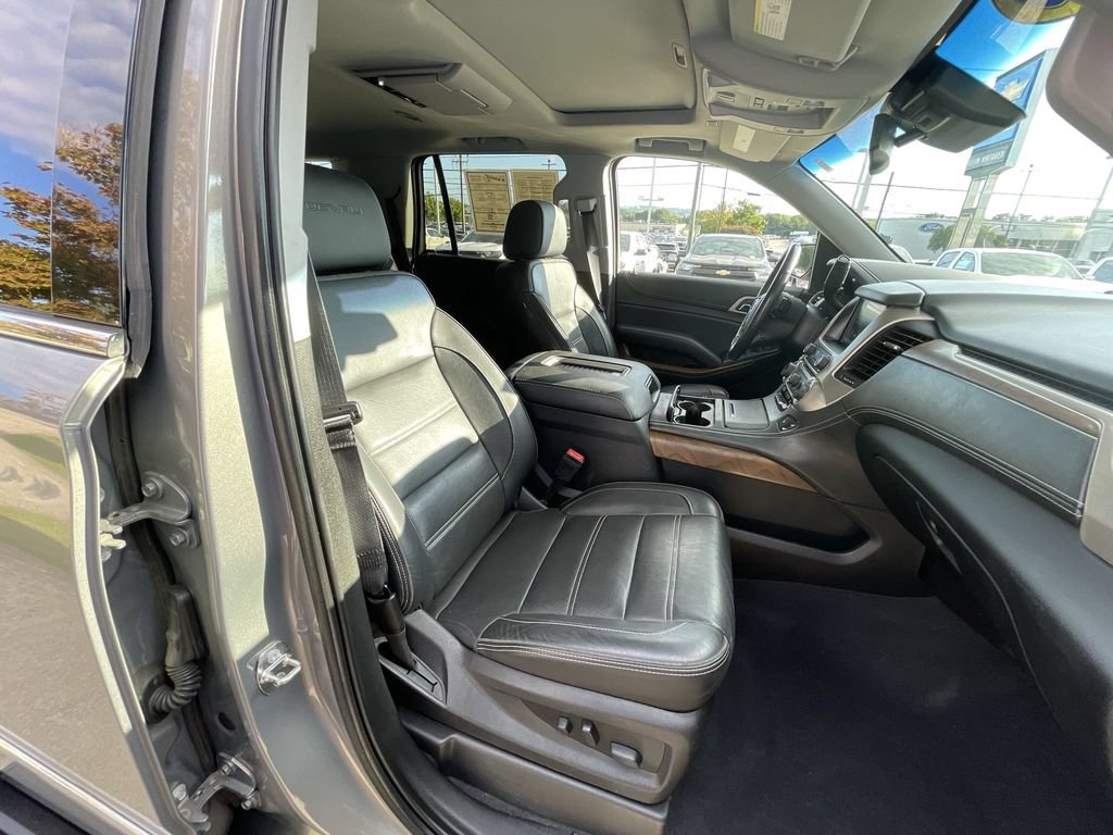Certified 2019 GMC Yukon Denali w/ Denali Ultimate Package RWD image 21