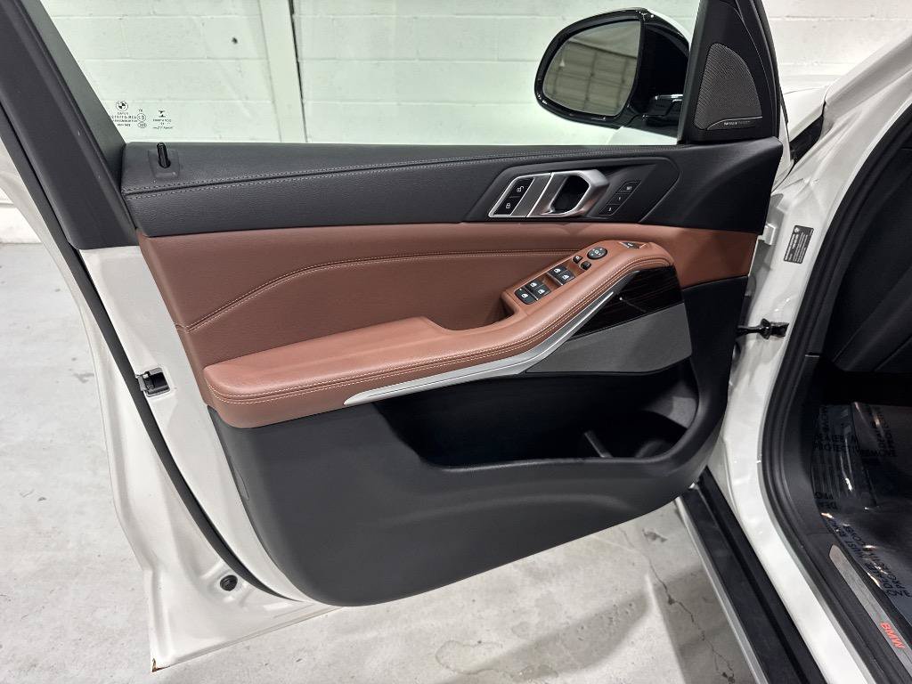 Used 2019 BMW X5 xDrive40i w/ Premium Package 2 AWD/4WD image 30