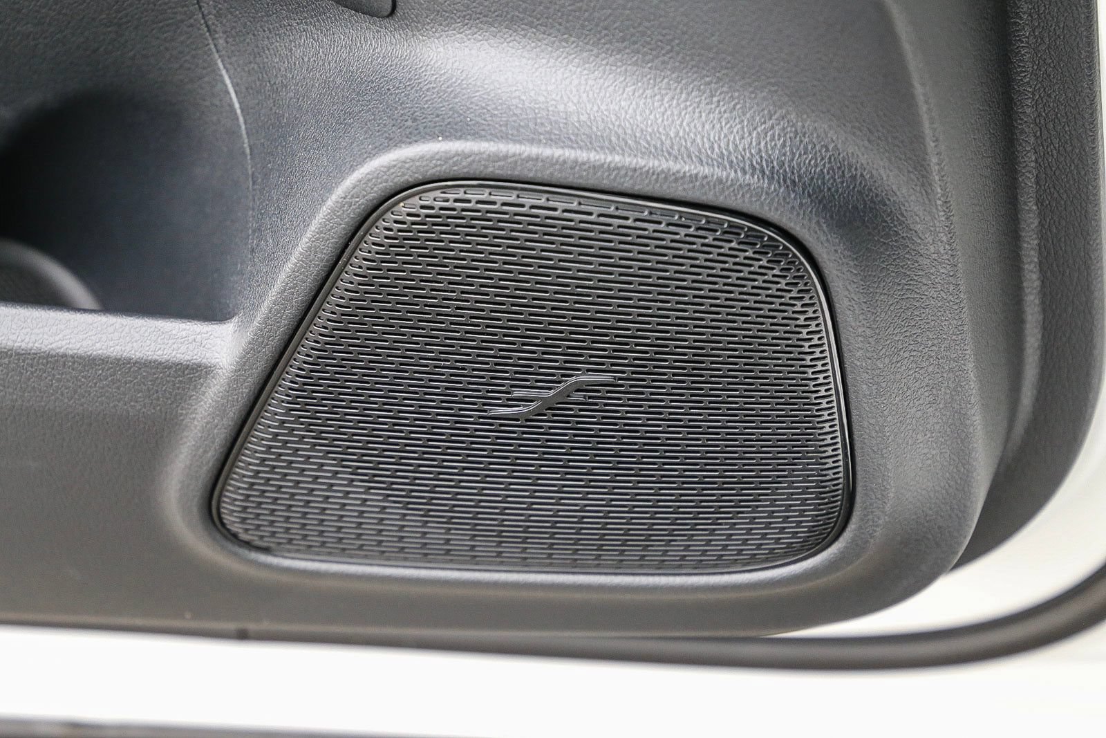 Used 2025 Mercedes-Benz GLA 250 4MATIC image 28