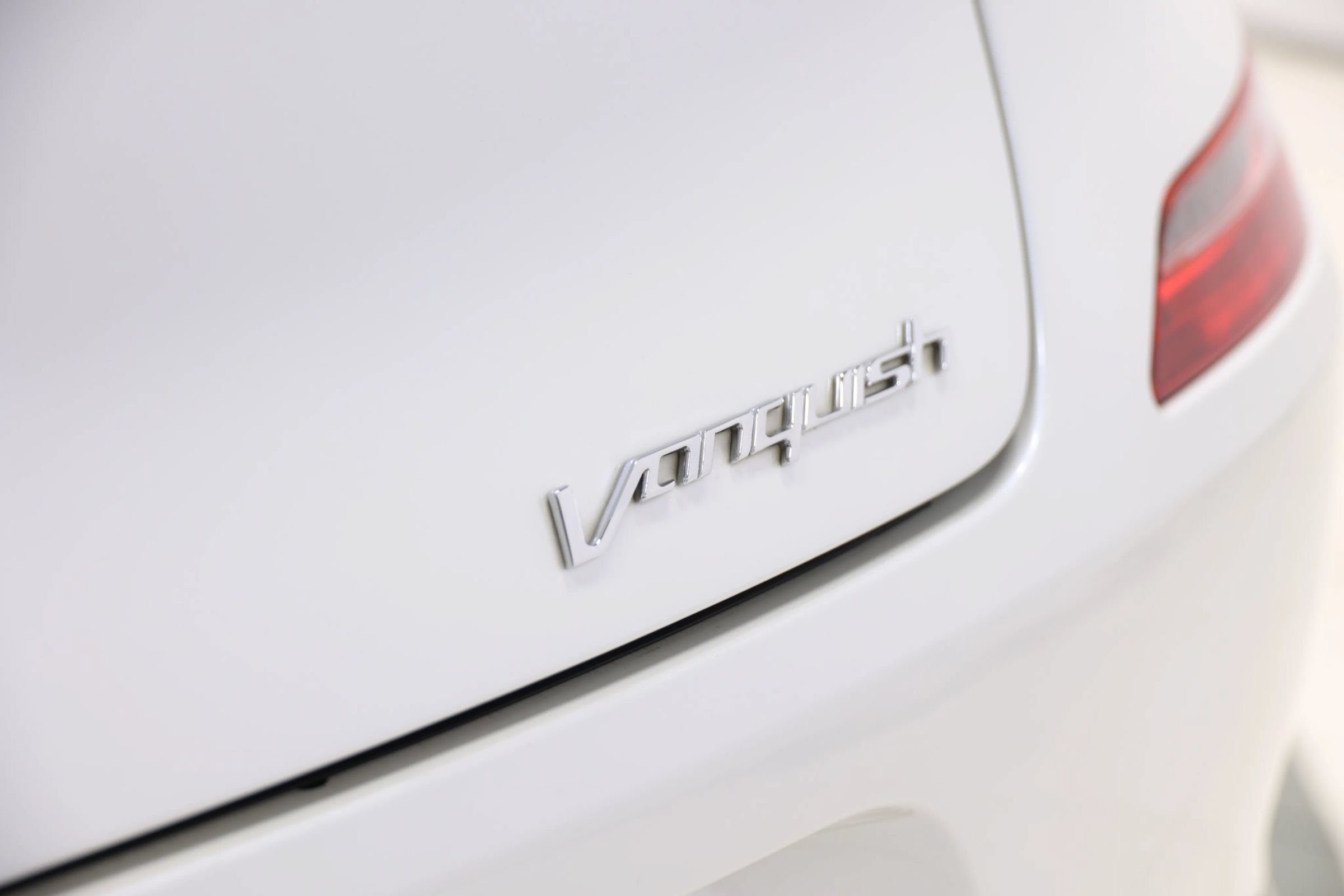 Used 2014 Aston Martin Vanquish Volante RWD image 66