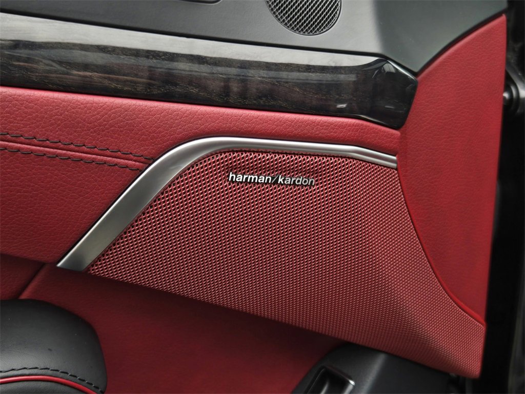 Used 2019 Mercedes-Benz SL 550 image 17