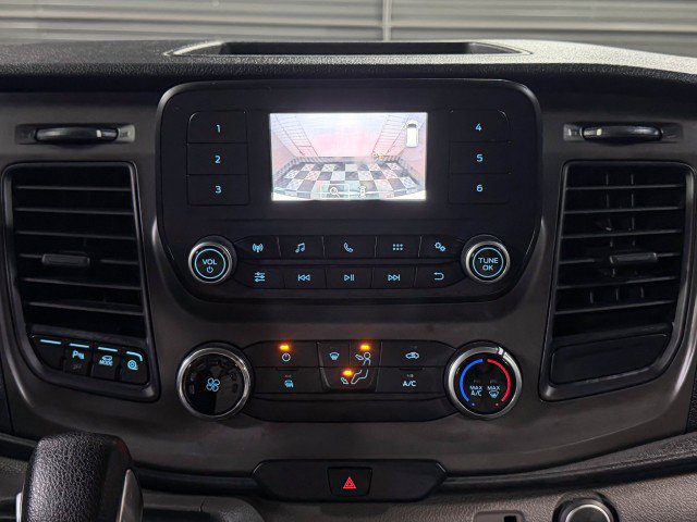Used 2020 Ford Transit 350 XLT image 28