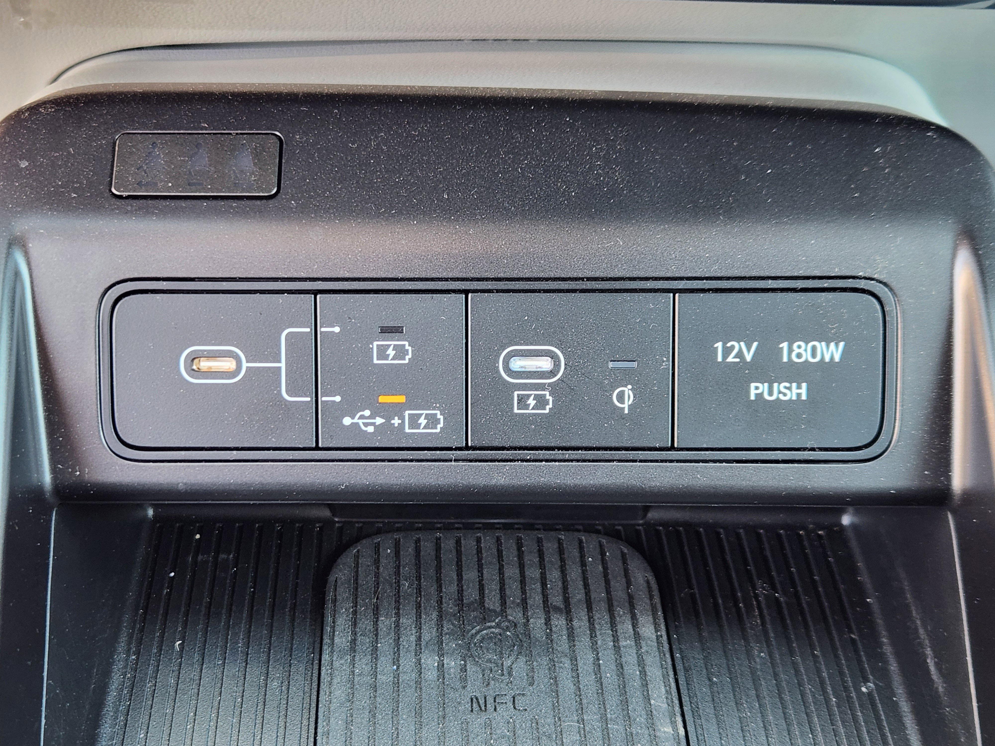 Certified 2024 Hyundai Kona Limited image 24