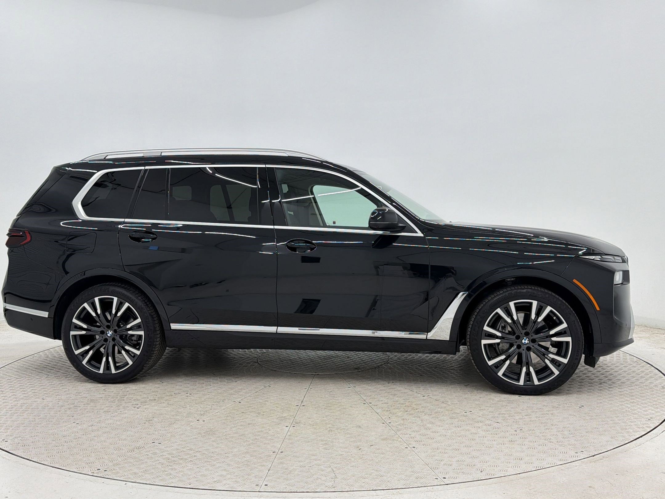 Certified 2024 BMW X7 xDrive40i w/ Premium Package AWD/4WD image 8