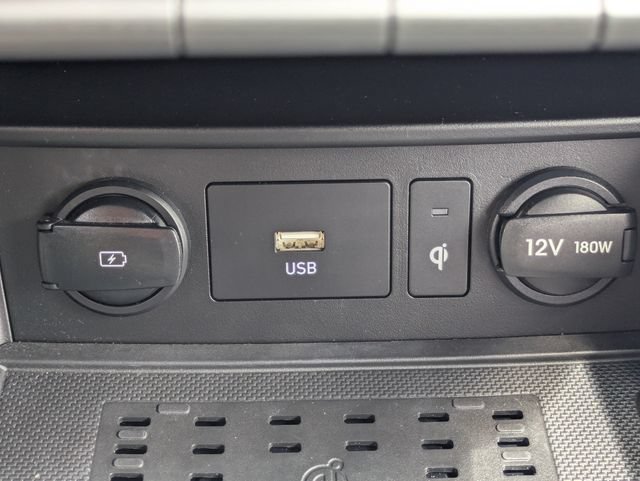 Used 2023 Hyundai Kona Limited FWD image 26
