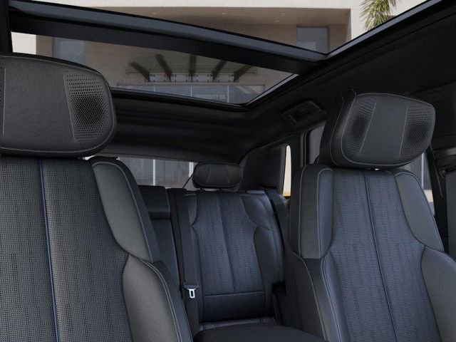 New 2025 Cadillac Lyriq Sport image 24