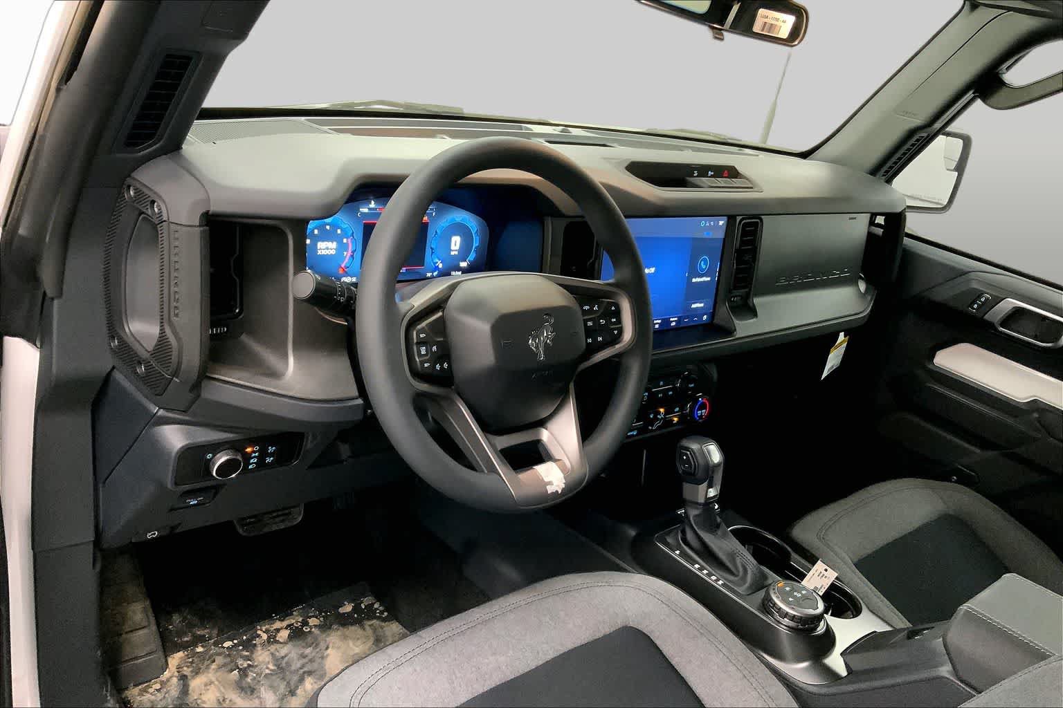 New 2026 Ford Bronco 2-Door AWD/4WD image 6