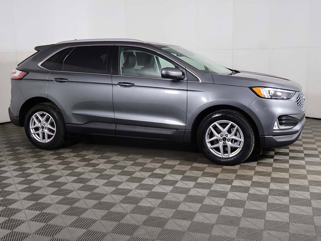 Used 2024 Ford Edge SEL w/ Convenience Package image 13