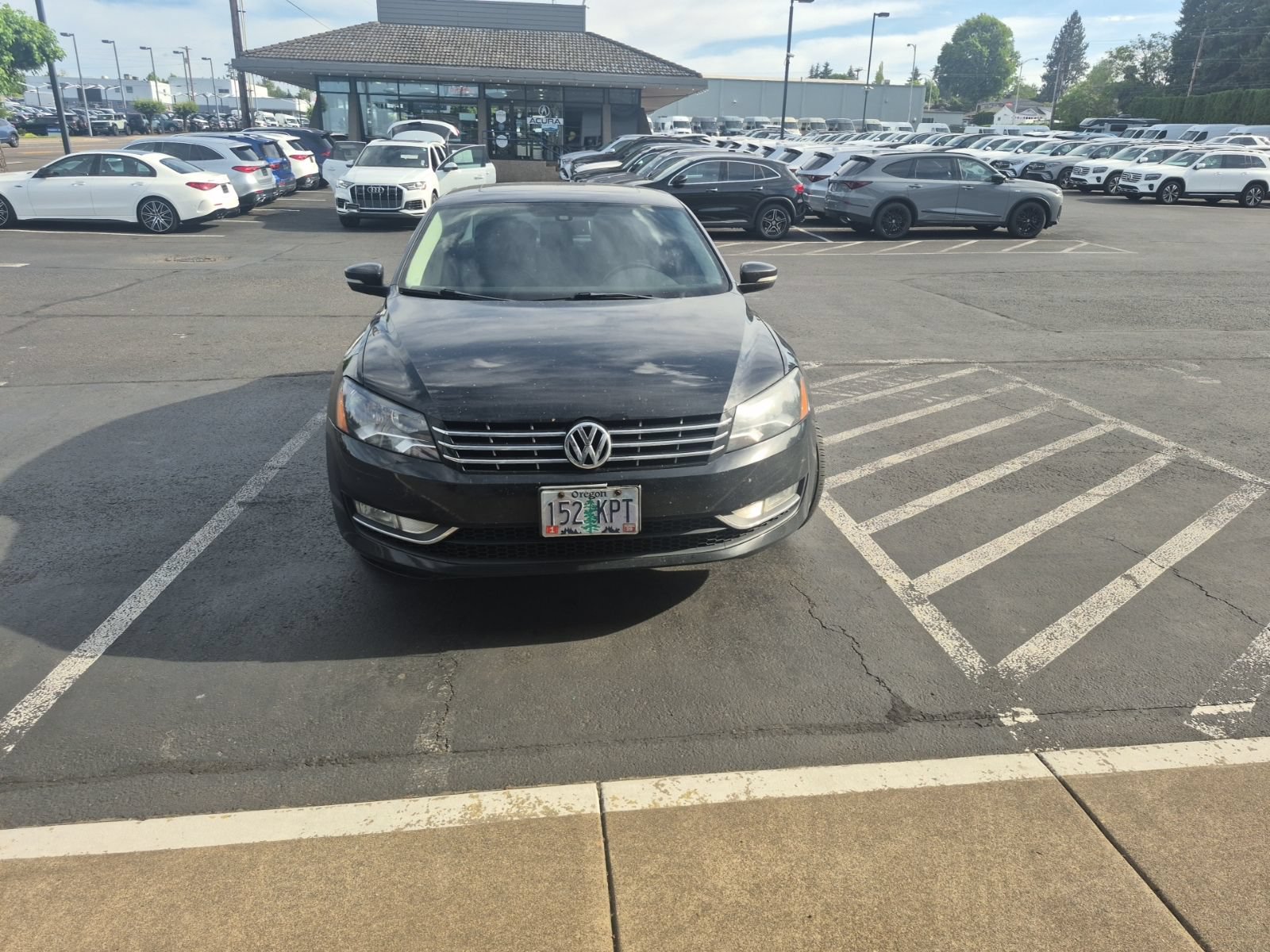 Used 2014 Volkswagen Passat 1.8T SEL Premium FWD image 5