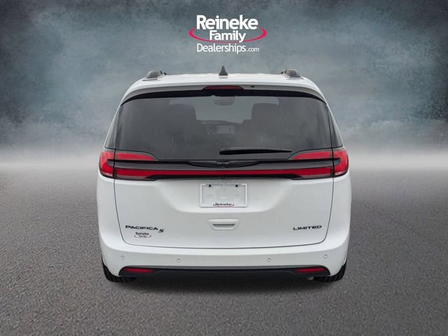 Used 2025 Chrysler Pacifica Limited FWD image 7